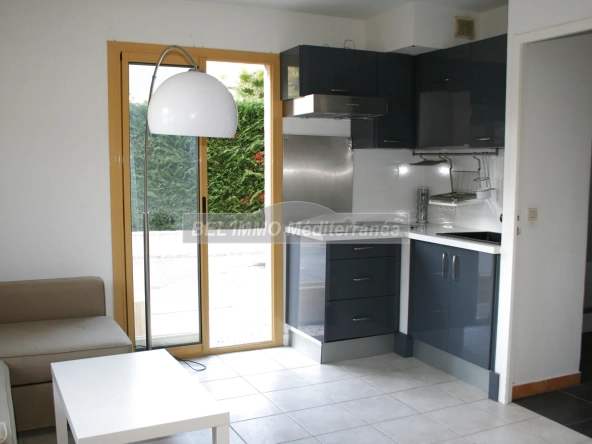 Studio de 20 m² avec loggia à Cavalaire-sur-Mer - Idéal investissement