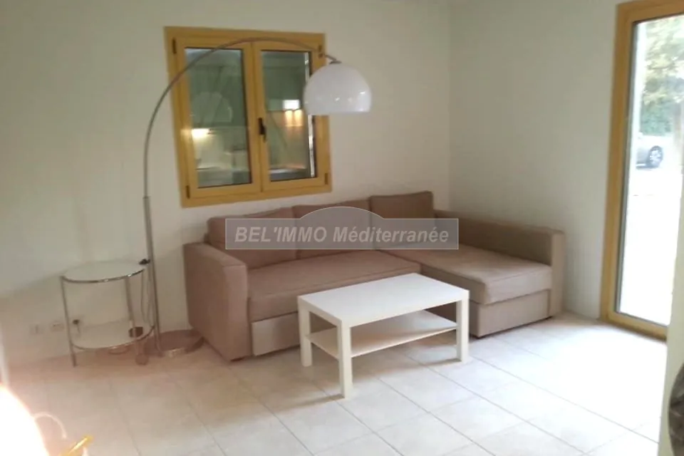 Studio de 20 m² avec loggia à Cavalaire-sur-Mer - Idéal investissement 