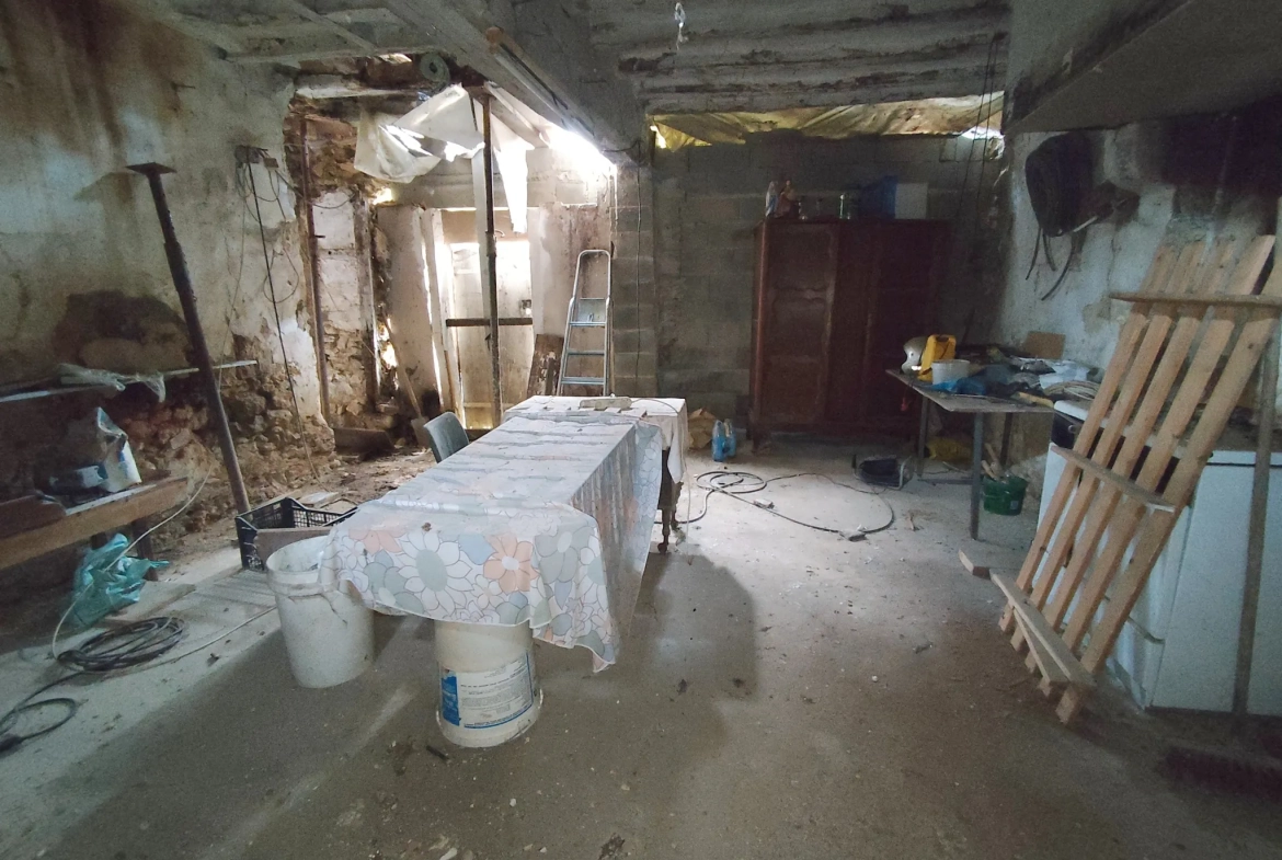 Maison à rénover de 69 m² à Dangeul – Terrain de 1292 m², projet immobilier 
