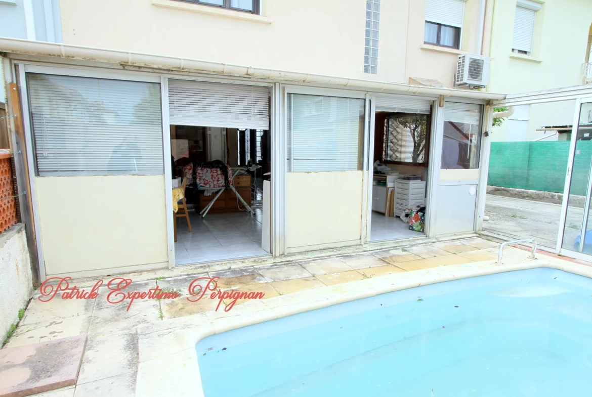 Maison à Perpignan de 115 m² avec piscine, jardin et grand garage - Opportunité d'investissement 