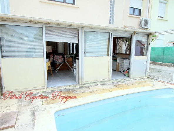 Maison à Perpignan de 115 m² avec piscine, jardin et grand garage - Opportunité d'investissement