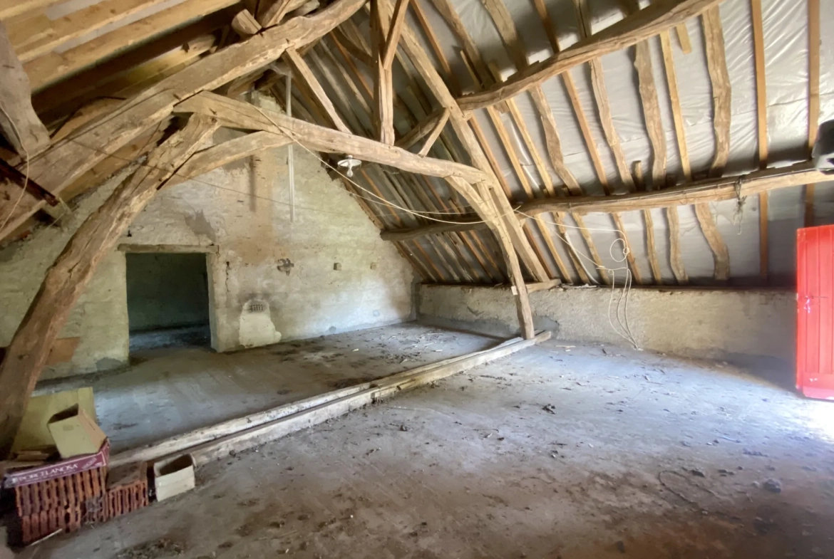 Fermette authentique à Lurcy-le-Bourg avec potentiel et vue panoramique 