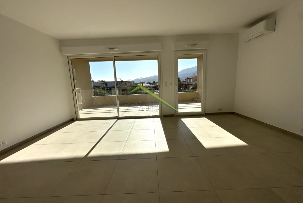 Appartement T3 neuf avec terrasse, parking privé à Lucciana 