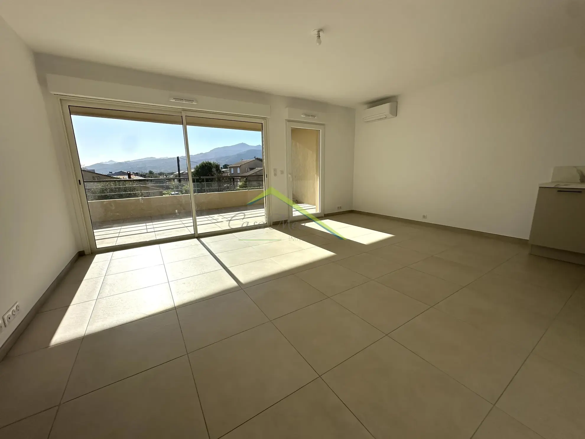 Appartement T3 neuf avec terrasse, parking privé à Lucciana 