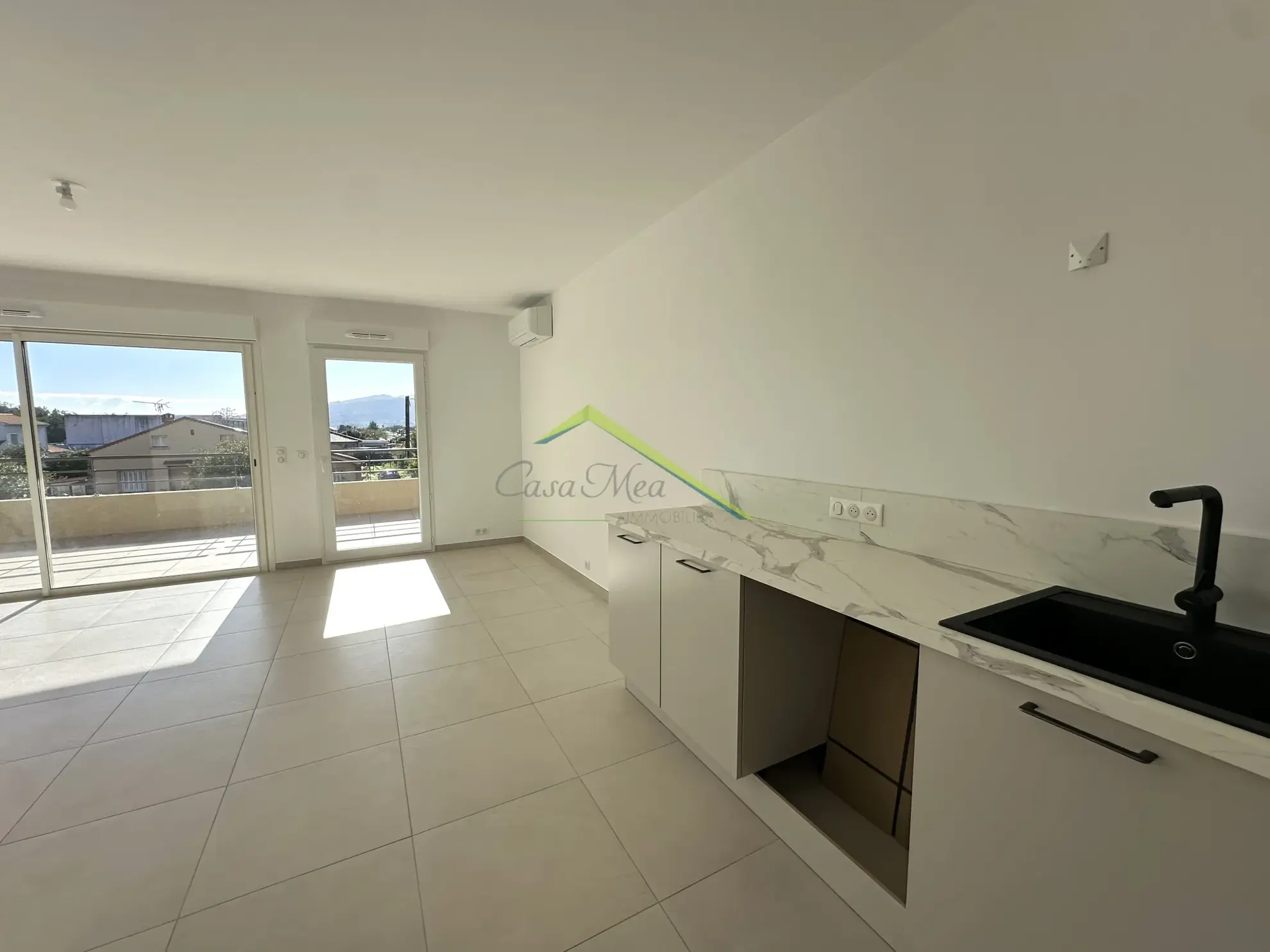 Appartement T3 neuf avec terrasse, parking privé à Lucciana 
