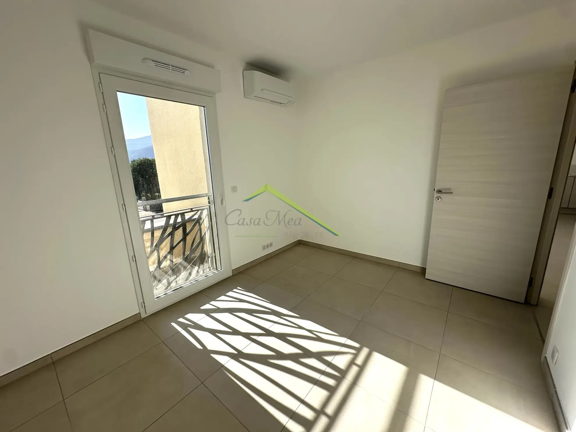 Appartement T3 neuf avec terrasse, parking privé à Lucciana 