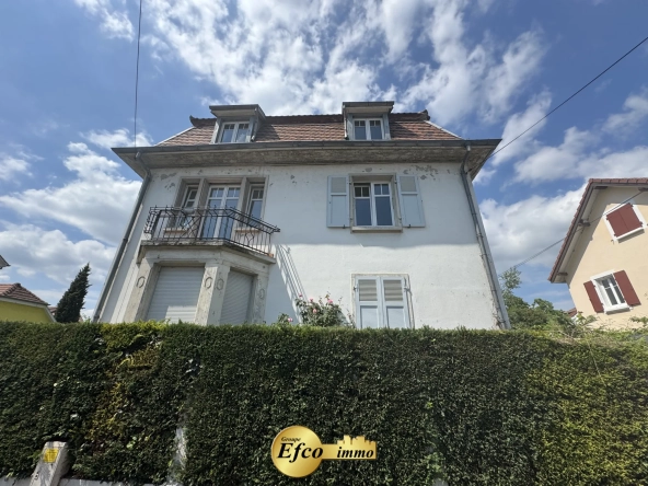 Appartement duplex à rénover à St Louis - 76 m² avec deux chambres