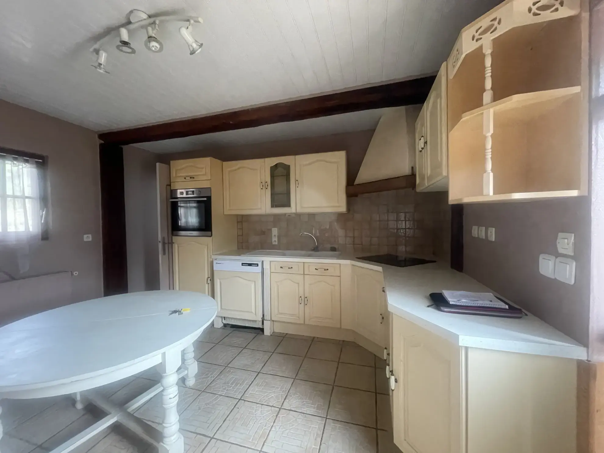 Spacieuse maison normande avec grand terrain à Vimoutiers 