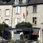 Immeuble de rapport à vendre à Allassac avec local commercial et appartement loué