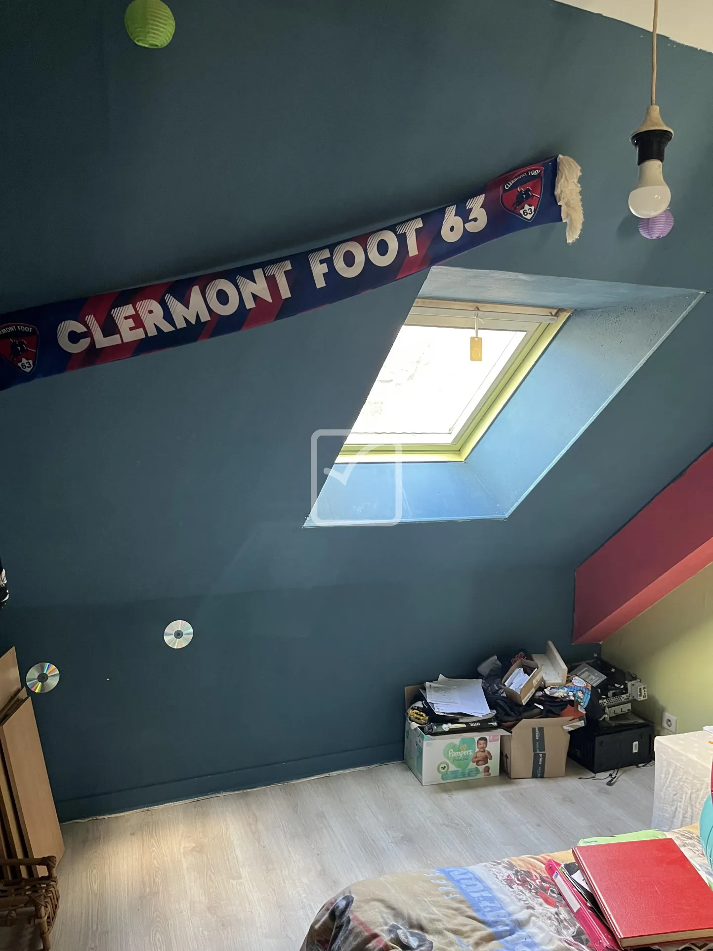 Immeuble de rapport à vendre à Allassac avec local commercial et appartement loué 