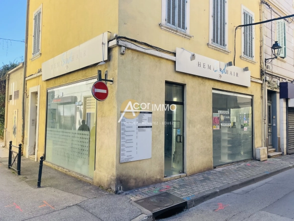 Murs commerciaux de 46 m² à La Seyne-sur-Mer, proximité port et transports