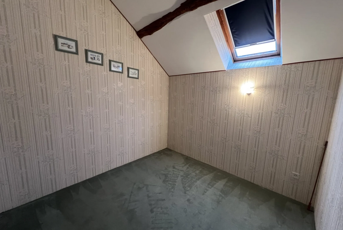 Belle maison rénovée avec grand terrain et dépendances à Fulvy proche Montbard et Dijon 