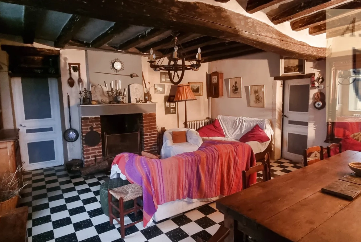 Longère à vendre dans la vallée du Loir, proche Montoire, avec jardin et caves, à rénover, 74 m² 