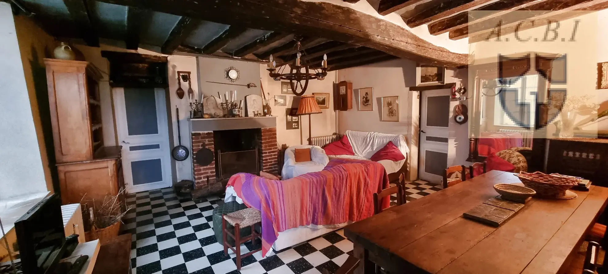 Longère à vendre dans la vallée du Loir, proche Montoire, avec jardin et caves, à rénover, 74 m² 