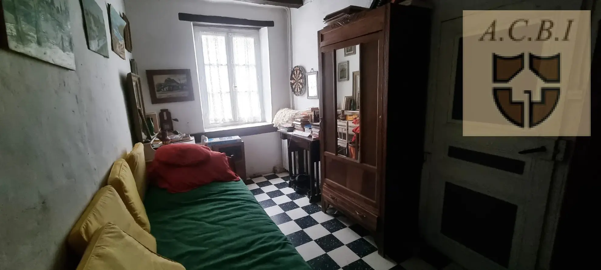 Longère à vendre dans la vallée du Loir, proche Montoire, avec jardin et caves, à rénover, 74 m² 