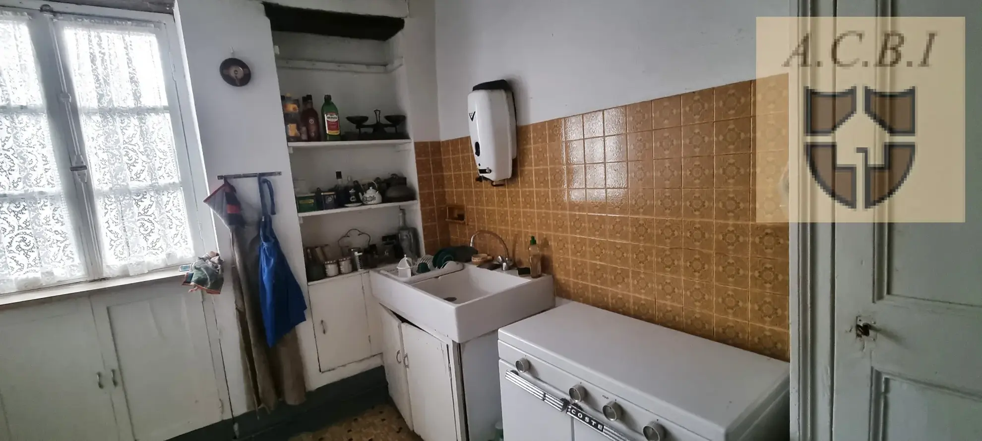 Longère à vendre dans la vallée du Loir, proche Montoire, avec jardin et caves, à rénover, 74 m² 