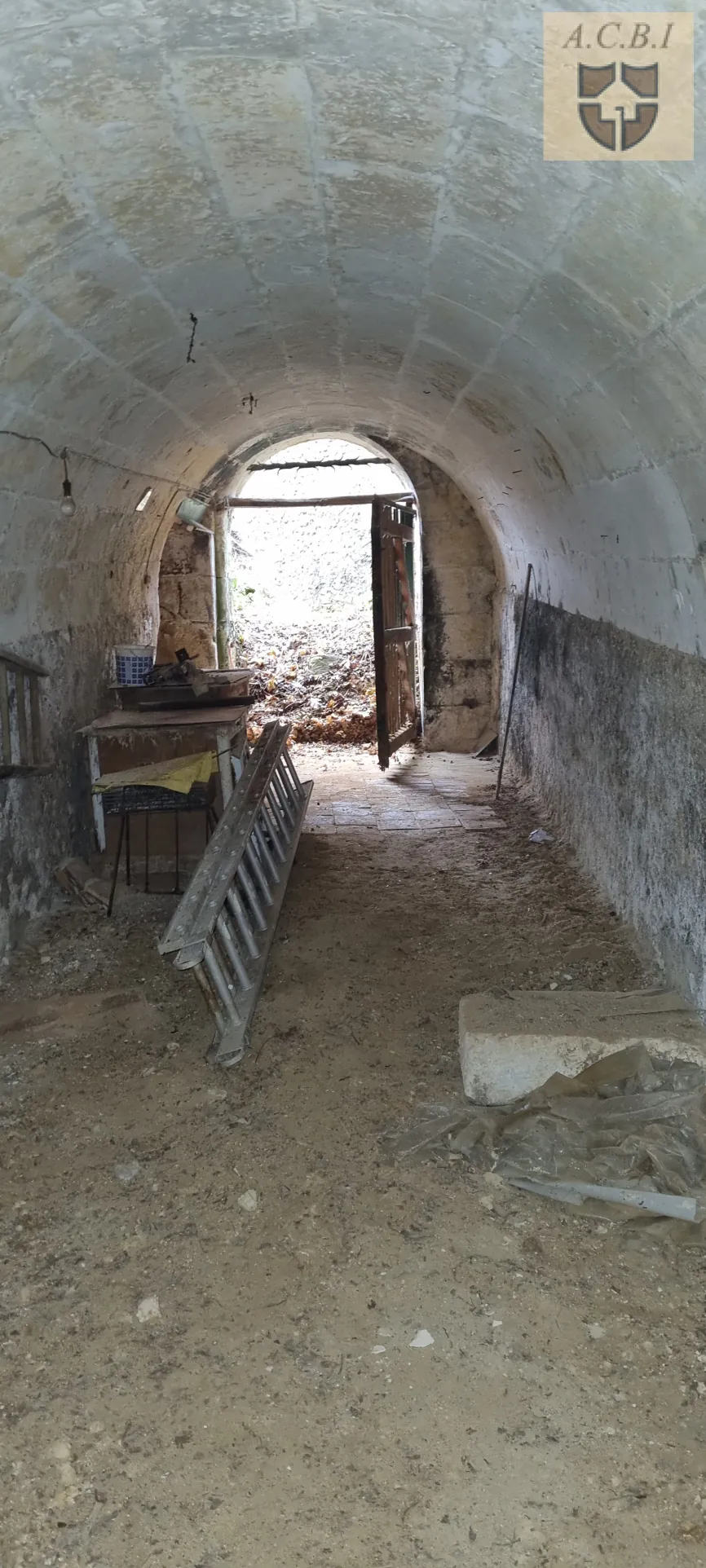 Longère à vendre dans la vallée du Loir, proche Montoire, avec jardin et caves, à rénover, 74 m² 