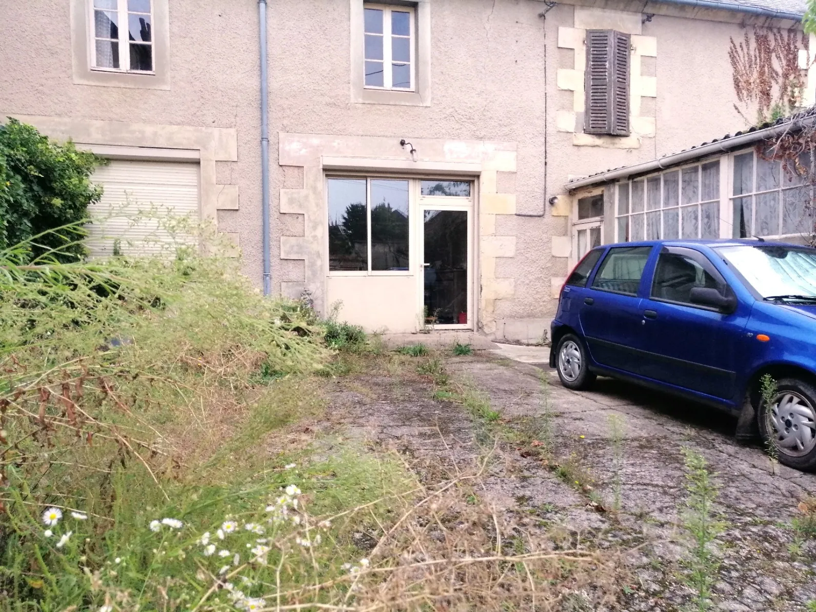 Opportunité d'achat maison de ville de 163 m² à Nevers avec garage et jardin 