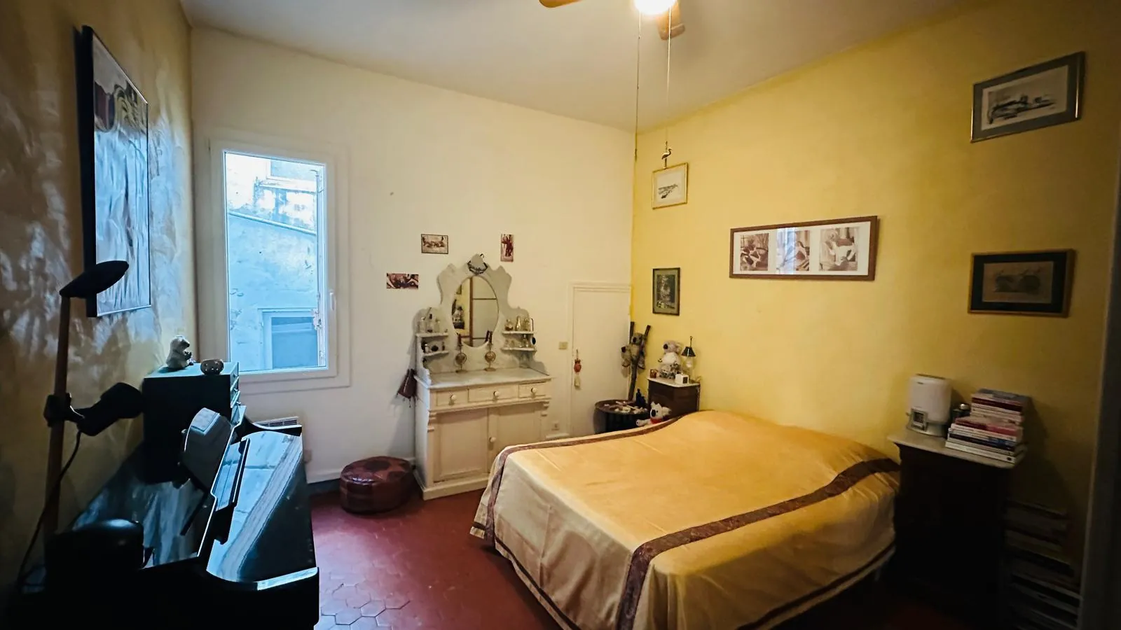 Appartement T5 de 103 m² à Avignon intra-muros, quartier des Teinturiers 