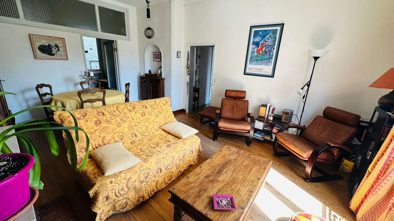 Appartement T5 de 103 m² à Avignon intra-muros, quartier des Teinturiers 