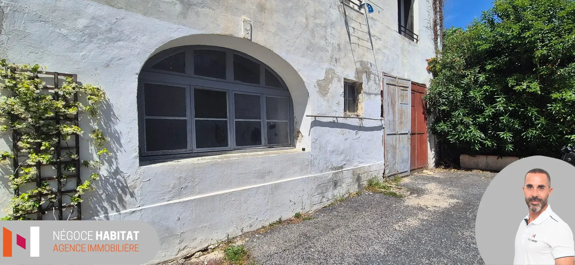 Appartement T2 à Sommieres de 56,13 m² à rénover avec garage et parking 