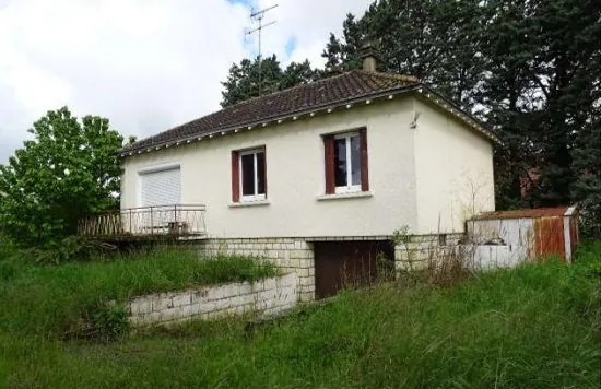 Maison T4 à Montierchaume à vendre aux enchères - Grande surface et terrain de 986 m²