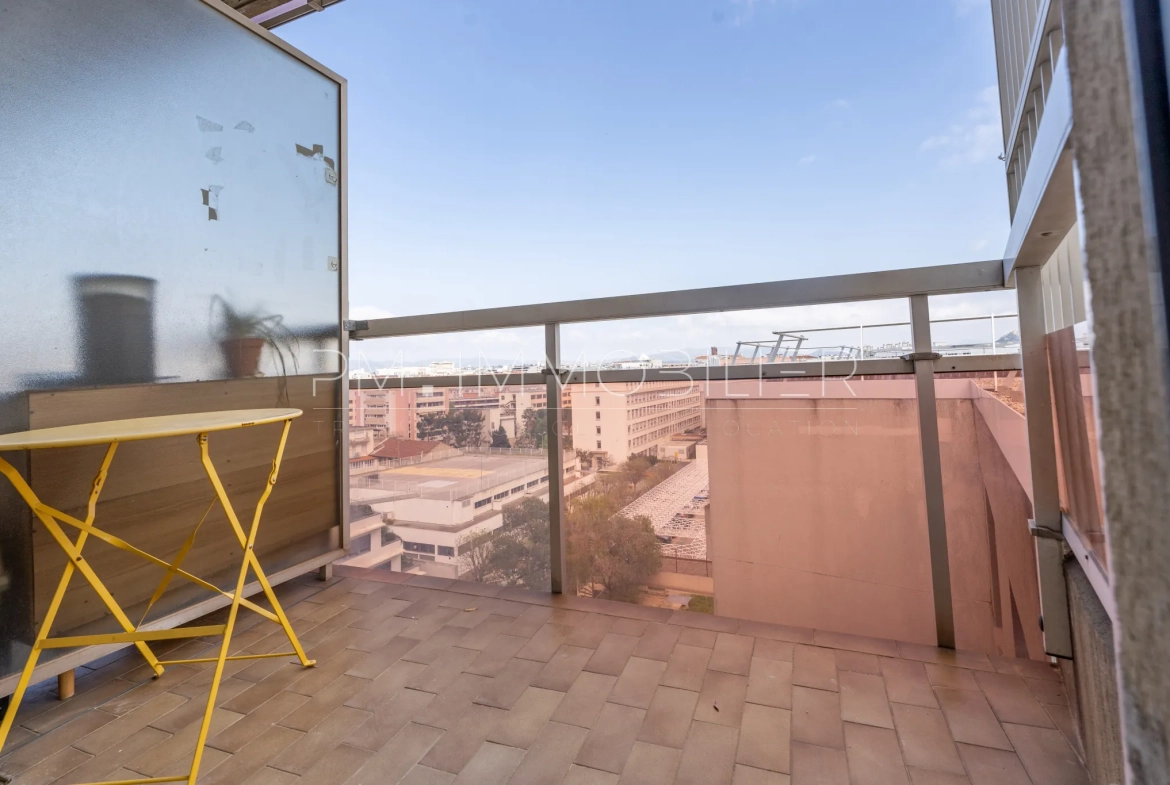 Studio lumineux de 21,44 m² avec balcon au cœur du Prado à Marseille 