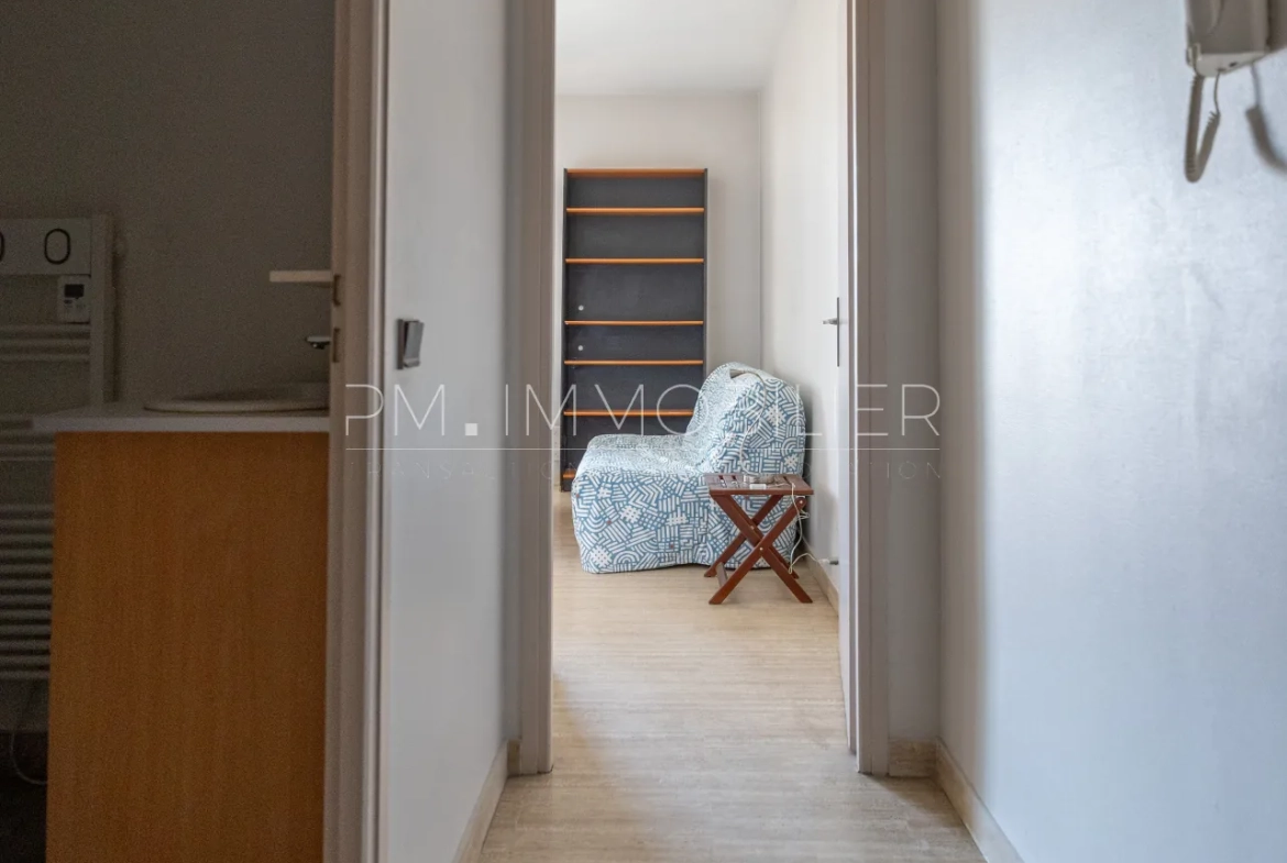 Studio lumineux de 21,44 m² avec balcon au cœur du Prado à Marseille 