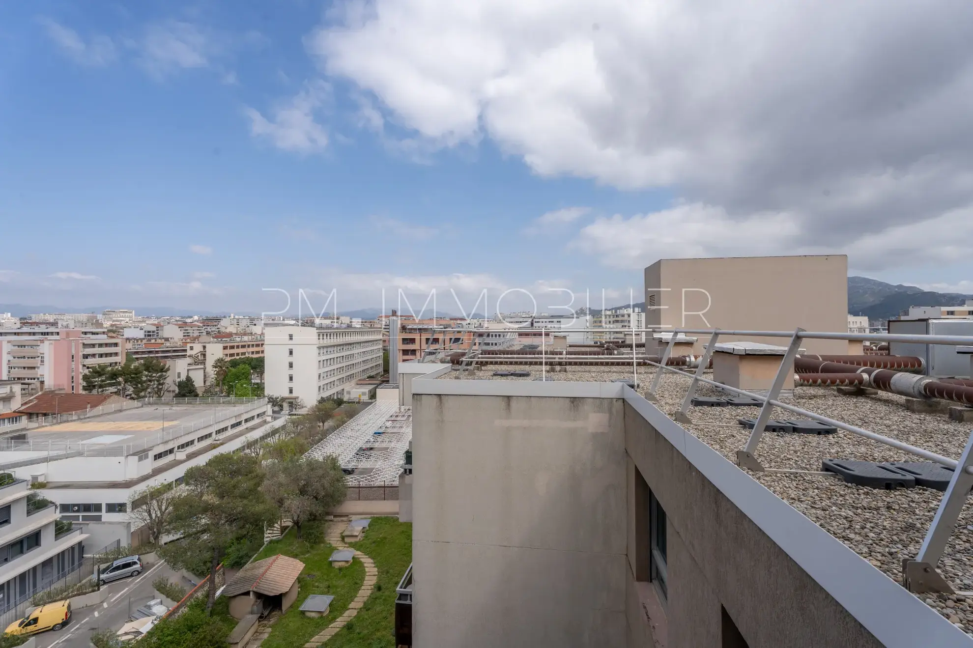 Studio lumineux de 21,44 m² avec balcon au cœur du Prado à Marseille 