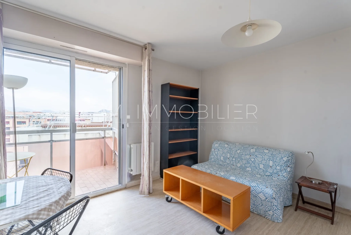 Studio lumineux de 21,44 m² avec balcon au cœur du Prado à Marseille 
