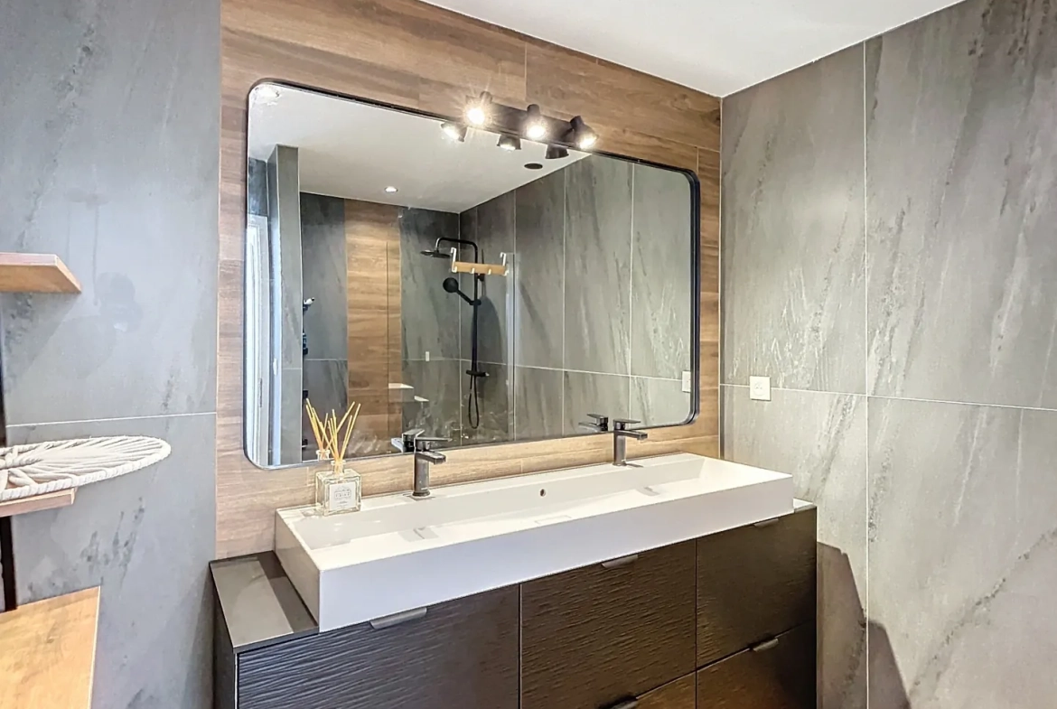 Magnifique maison récente à Béchy avec 3 chambres, garage et jacuzzi, proche de Rémilly 