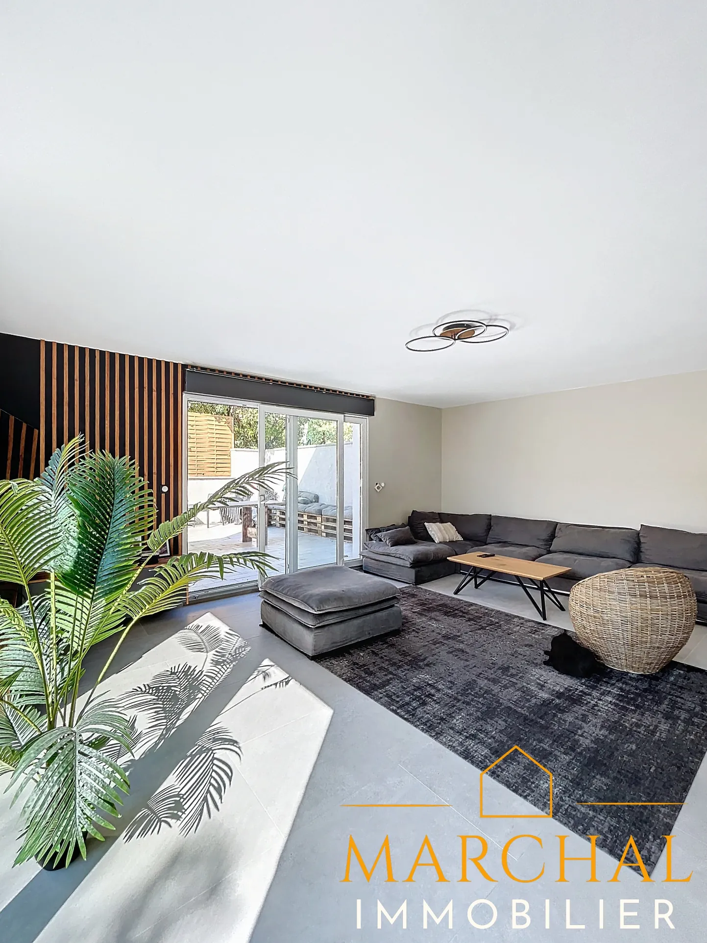 Magnifique maison récente à Béchy avec 3 chambres, garage et jacuzzi, proche de Rémilly 
