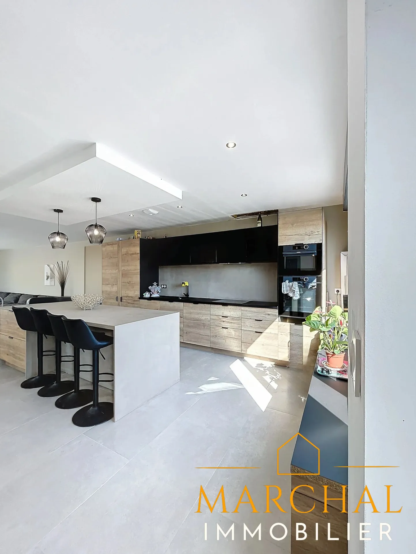 Magnifique maison récente à Béchy avec 3 chambres, garage et jacuzzi, proche de Rémilly 
