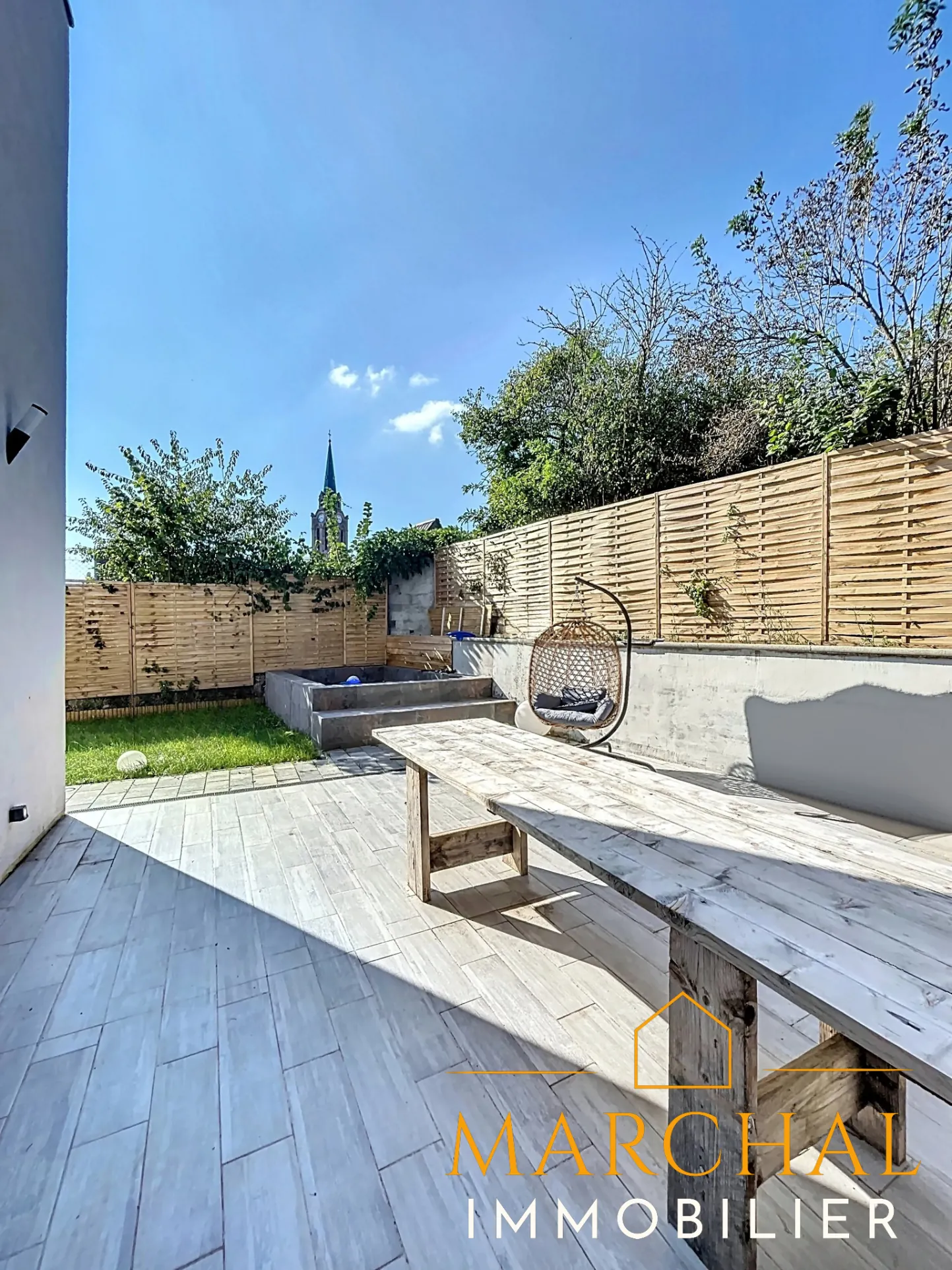 Magnifique maison récente à Béchy avec 3 chambres, garage et jacuzzi, proche de Rémilly 