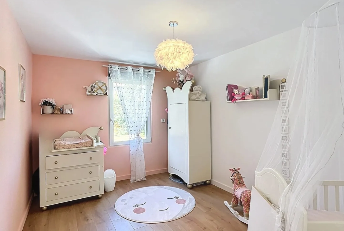 Magnifique maison récente à Béchy avec 3 chambres, garage et jacuzzi, proche de Rémilly 