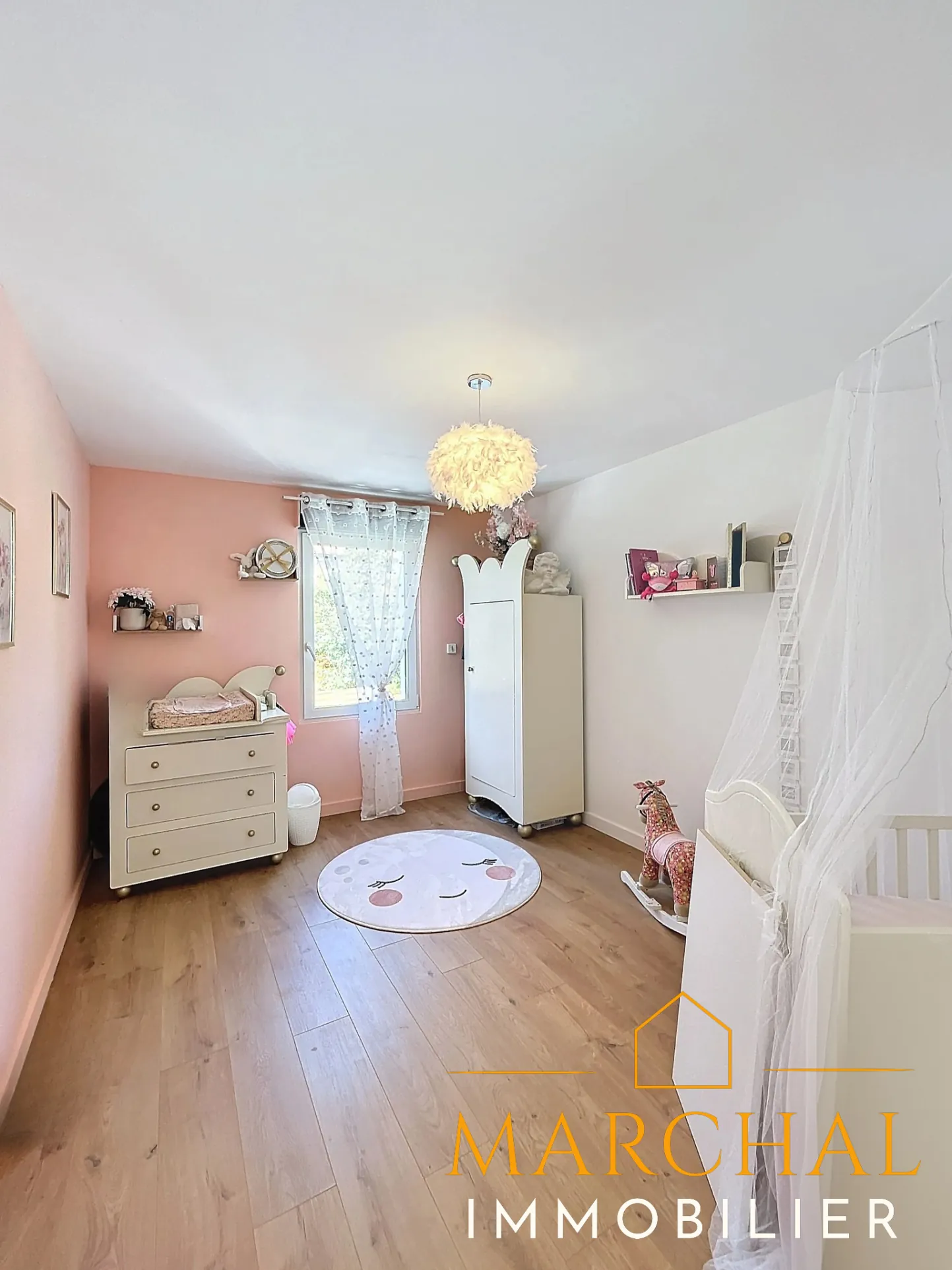 Magnifique maison récente à Béchy avec 3 chambres, garage et jacuzzi, proche de Rémilly 