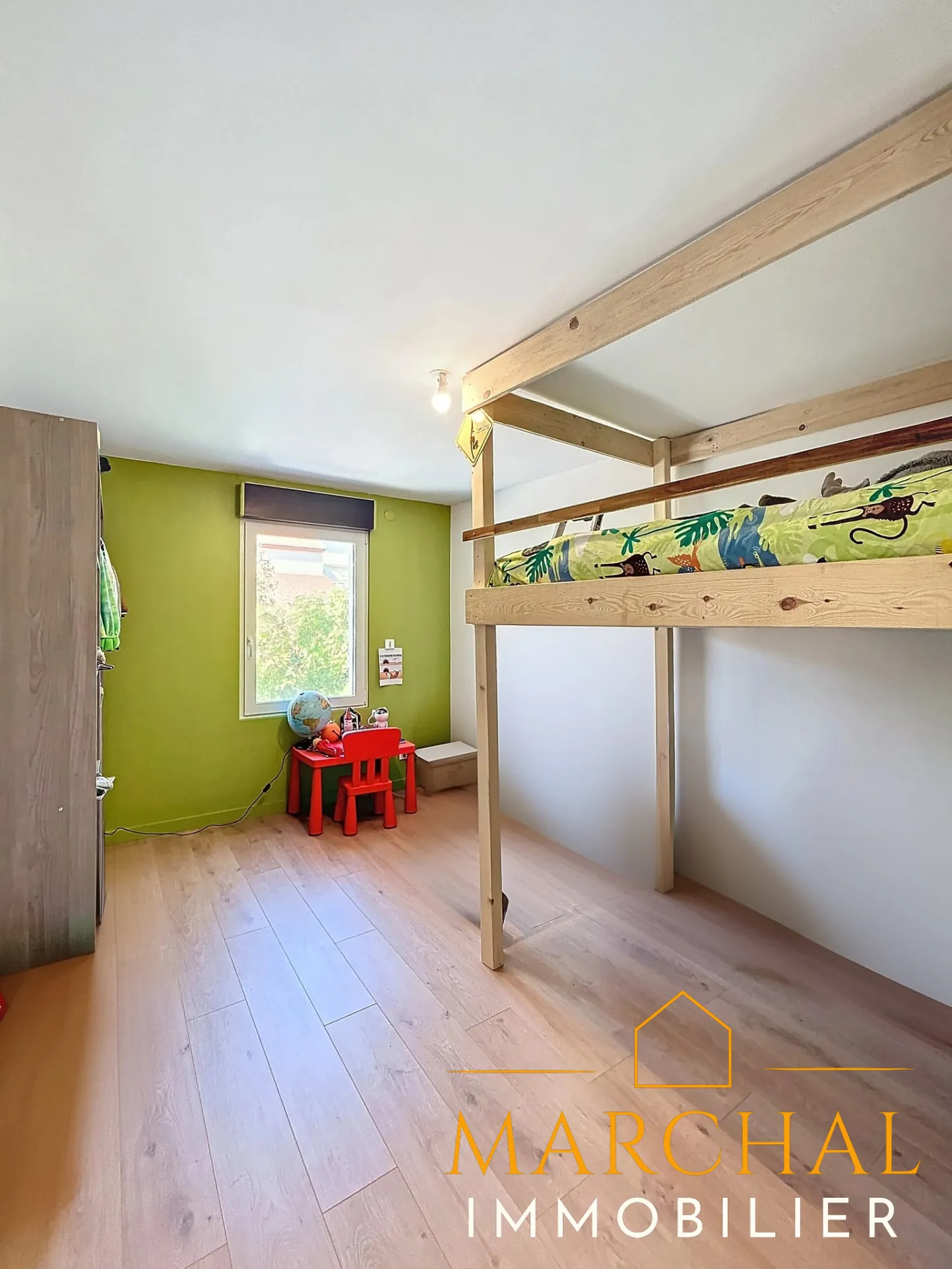 Magnifique maison récente à Béchy avec 3 chambres, garage et jacuzzi, proche de Rémilly 
