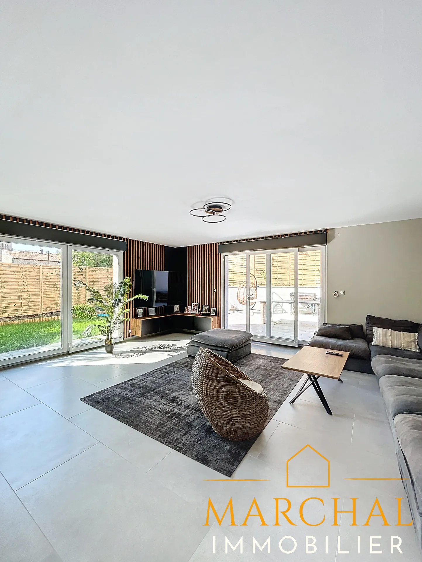 Magnifique maison récente à Béchy avec 3 chambres, garage et jacuzzi, proche de Rémilly 