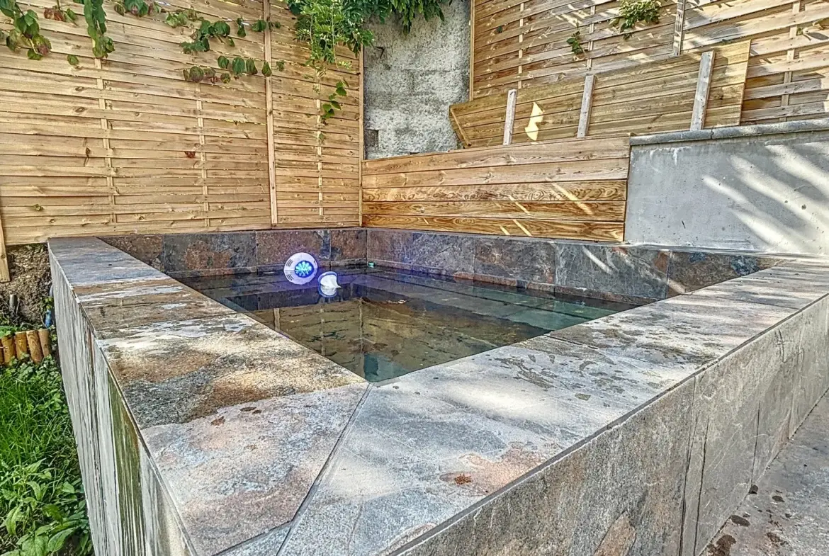 Magnifique maison récente à Béchy avec 3 chambres, garage et jacuzzi, proche de Rémilly 
