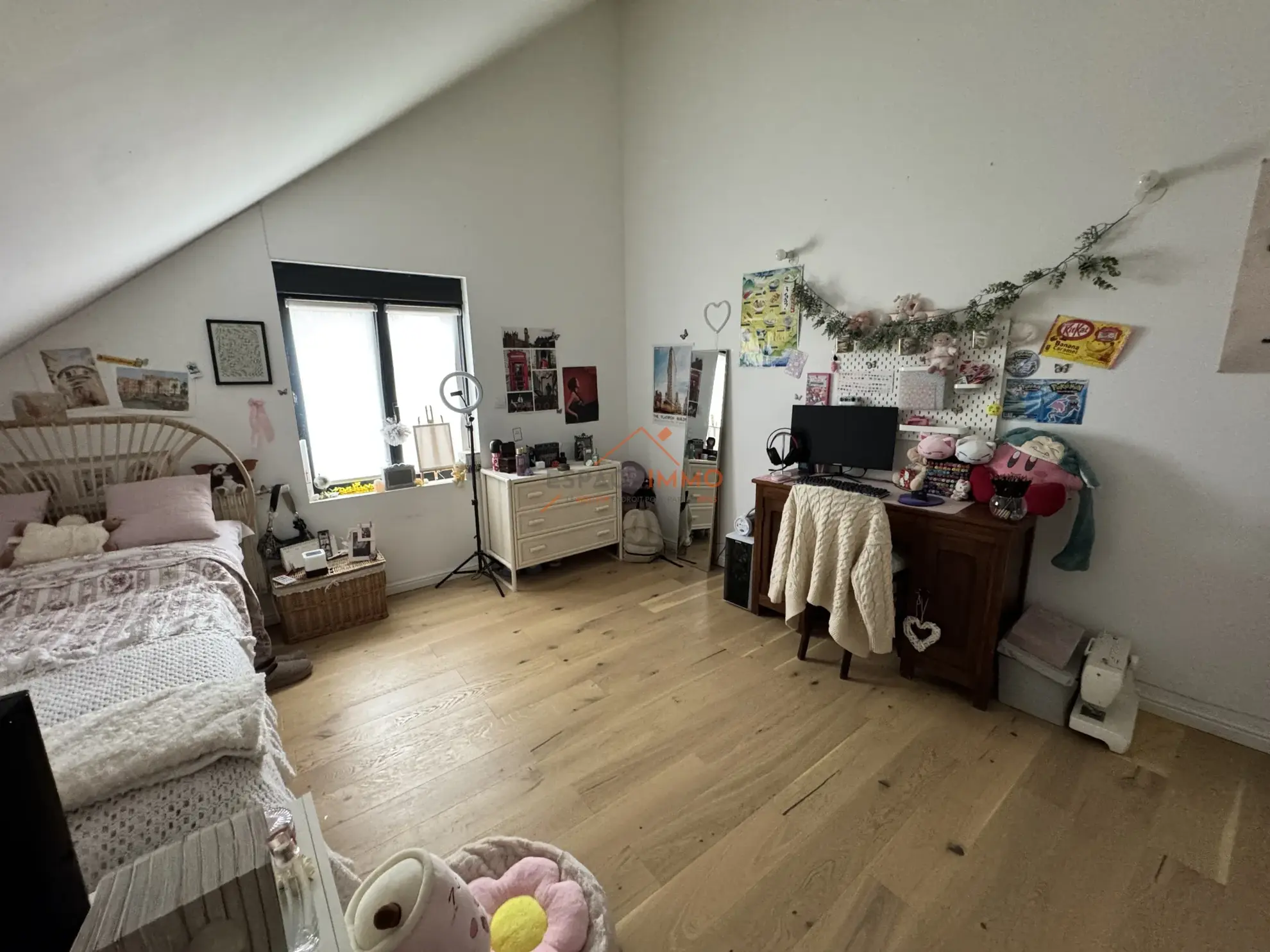 Maison rénovée à Wallers avec 3 chambres, jardin clos et garages - Opportunité à saisir 