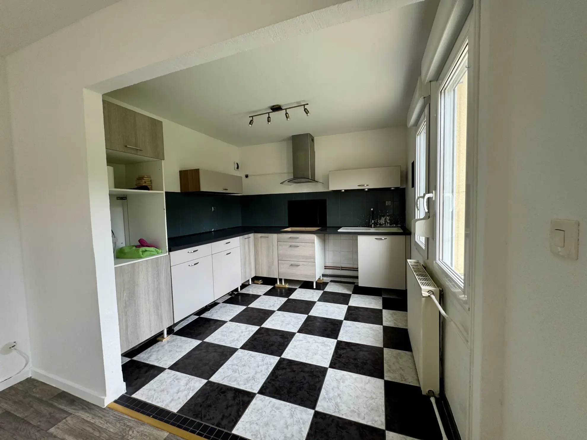 Vente maison mitoyenne de 111 m² avec 3 chambres à Saint-Avold 