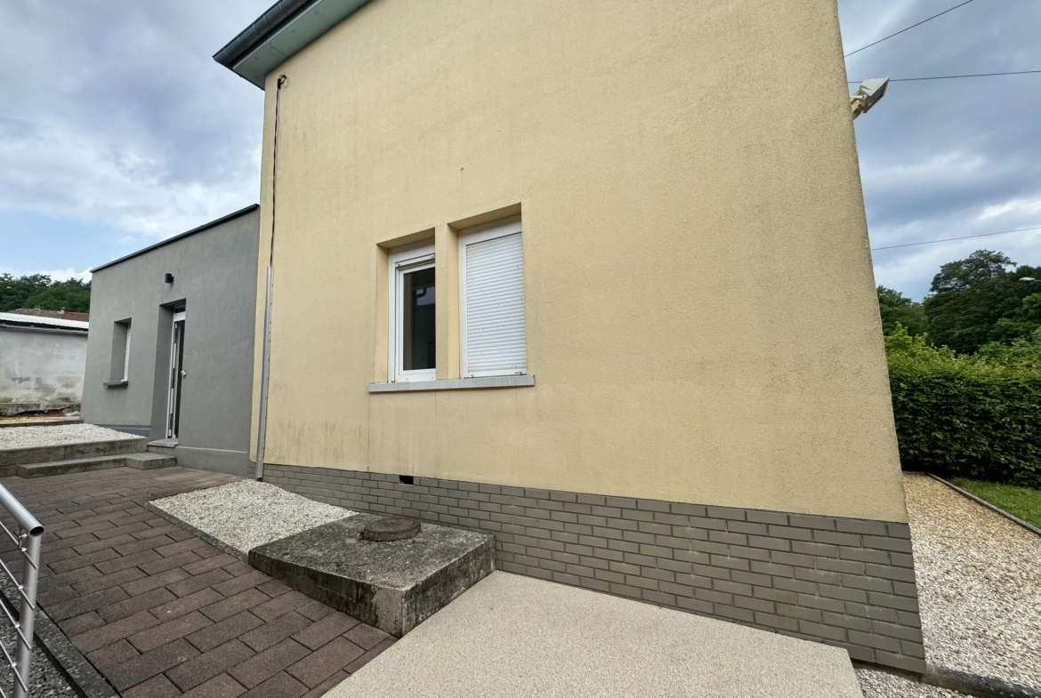 Vente maison mitoyenne de 111 m² avec 3 chambres à Saint-Avold 