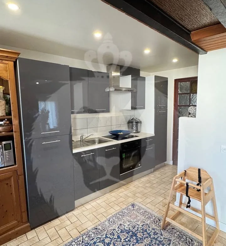 Charmante maison à Balloy avec grand terrain et dépendances, idéal pour coup de cœur 