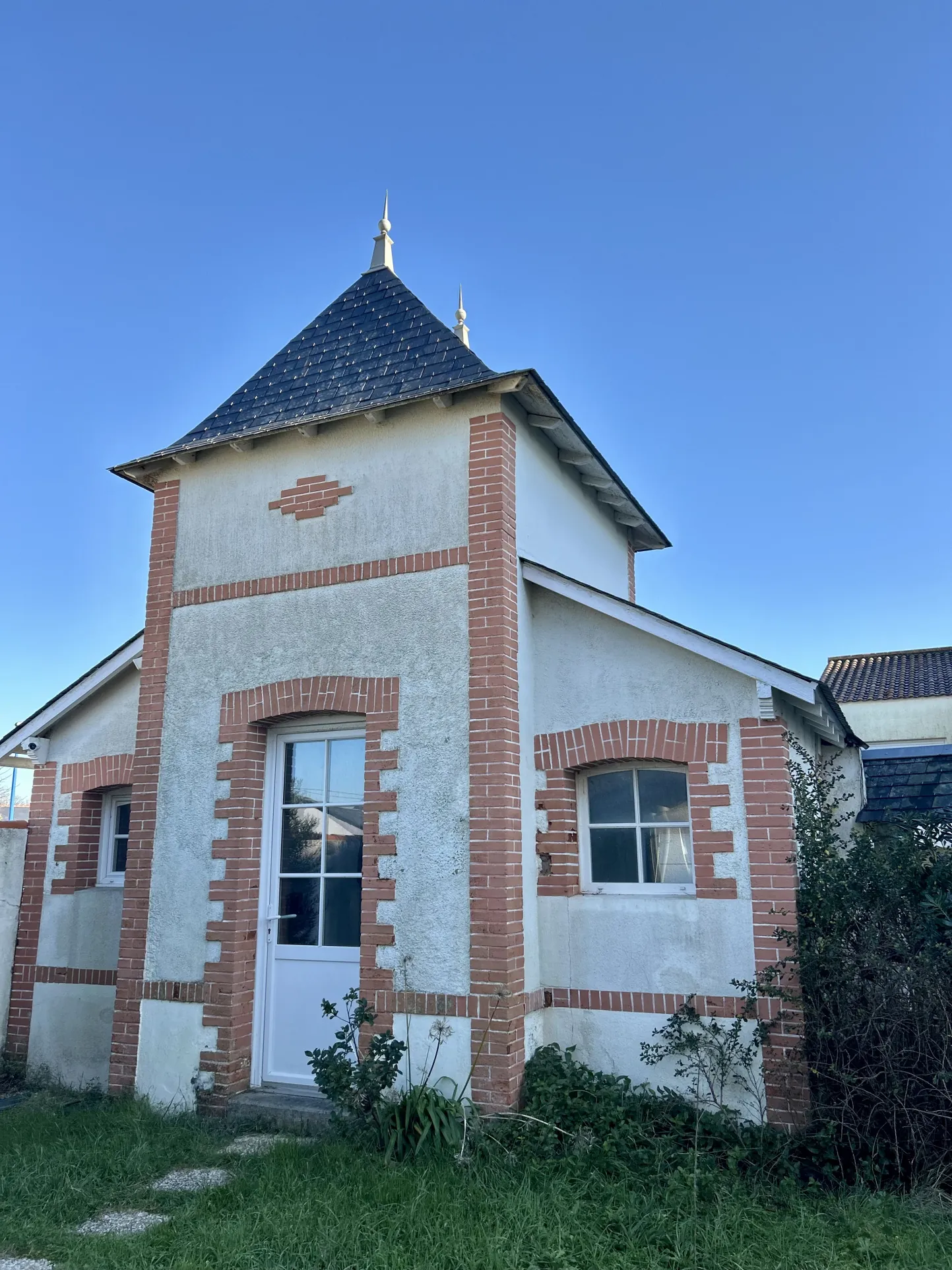 Villa du XIXe siècle avec dépendances et vue océan à Saint-Jean-de-Monts 