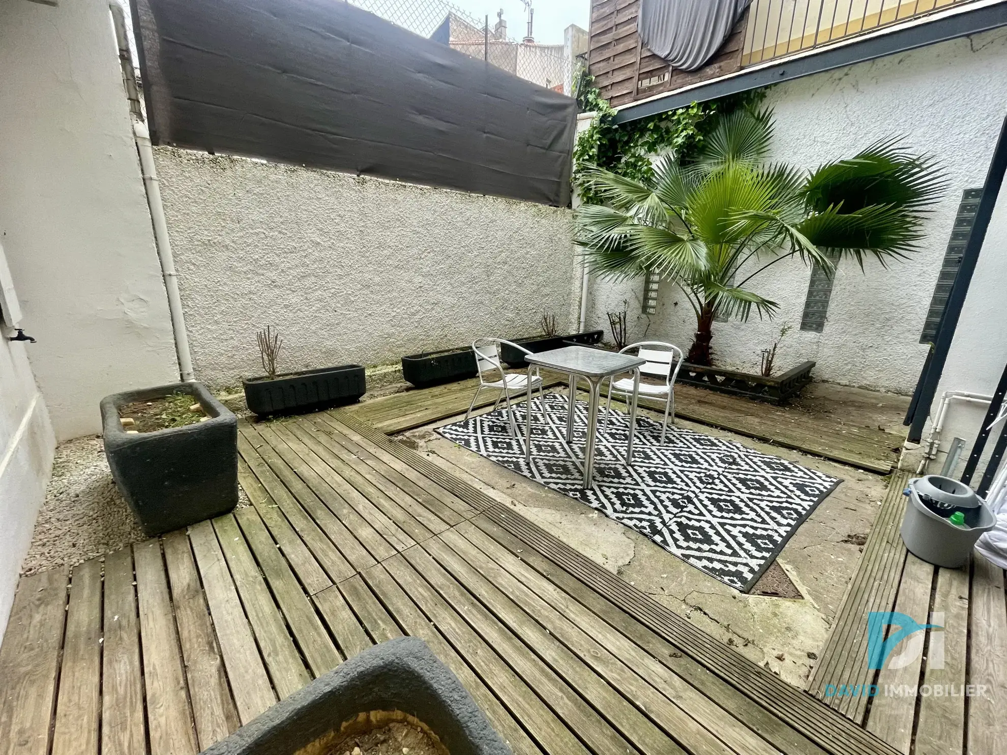 Appartement en rez-de-chaussée à Beziers proche commerces 