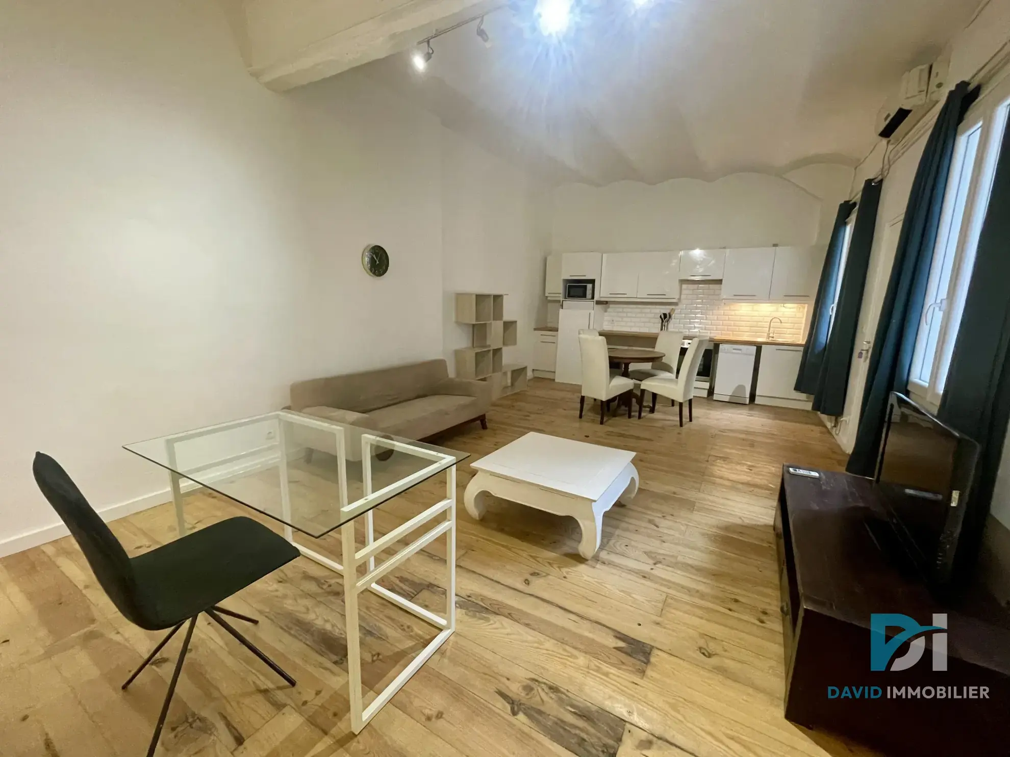 Appartement en rez-de-chaussée à Beziers proche commerces 