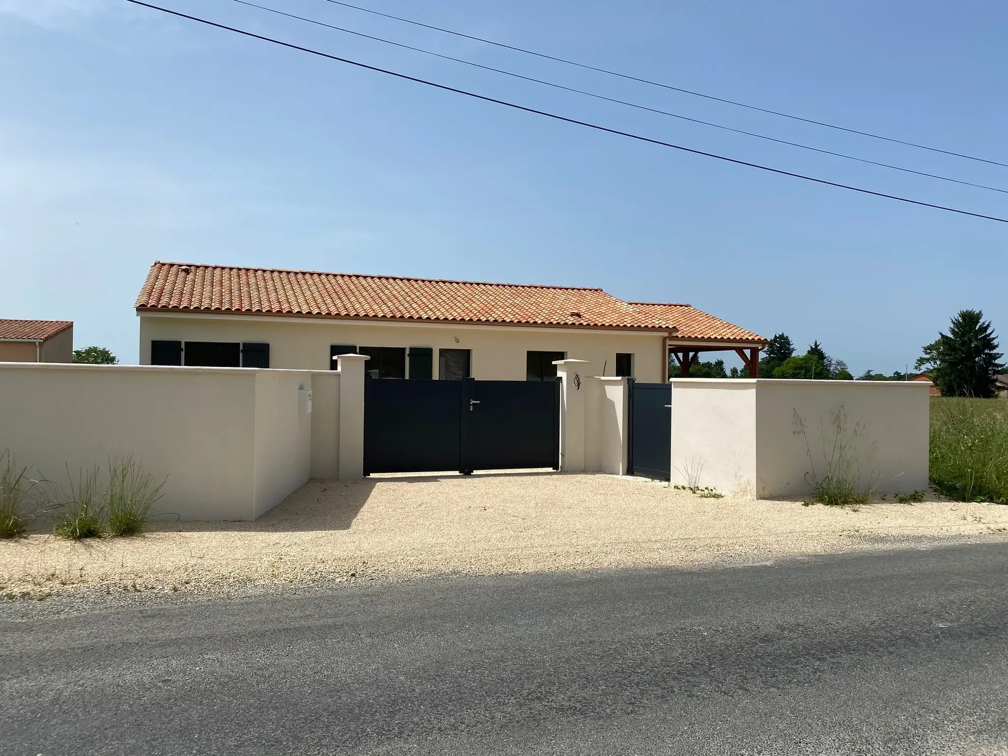 Maison neuve T4 avec jardin et confort moderne à Marsalès – Vente immédiate 