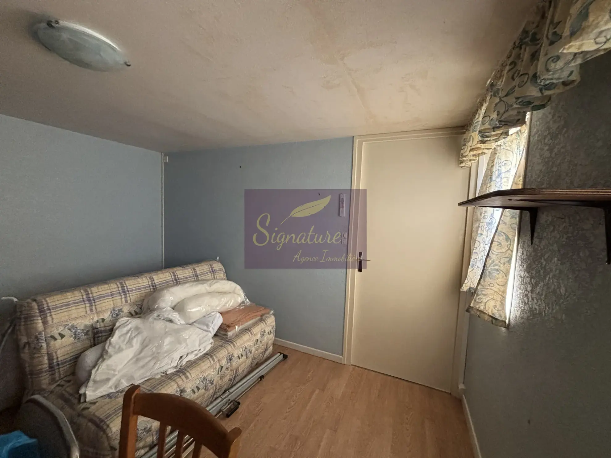 Maison indépendante avec grand terrain à La Chapelle Saint Aubin, 2 chambres, potentiel d’agrandissement 