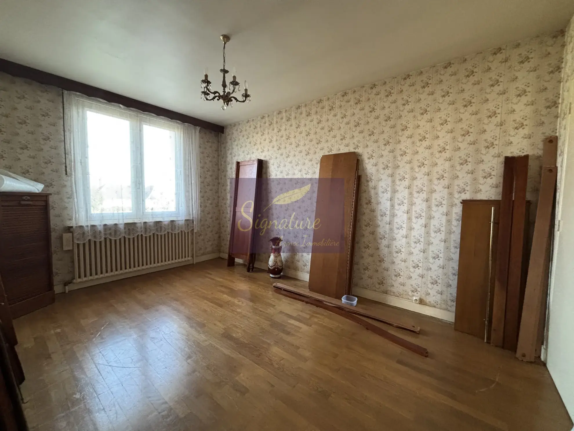 Maison indépendante avec grand terrain à La Chapelle Saint Aubin, 2 chambres, potentiel d’agrandissement 