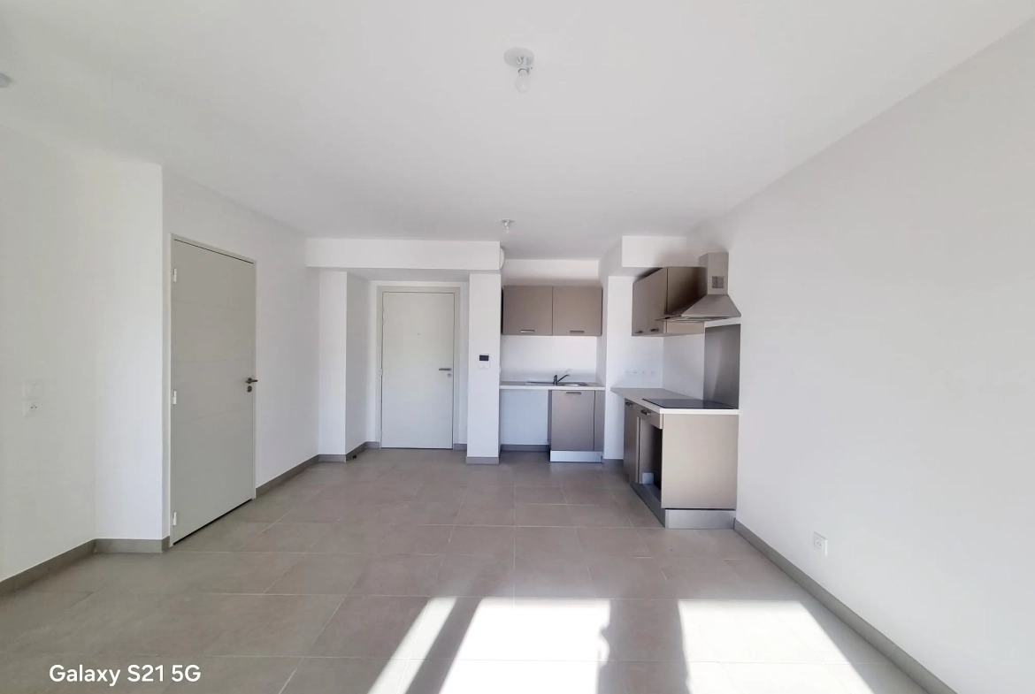 Appartement T2 neuf avec balcon plein sud à Istres - Résidence de standing 2024 